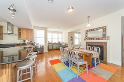 51 Winslow Rd, North Brookline