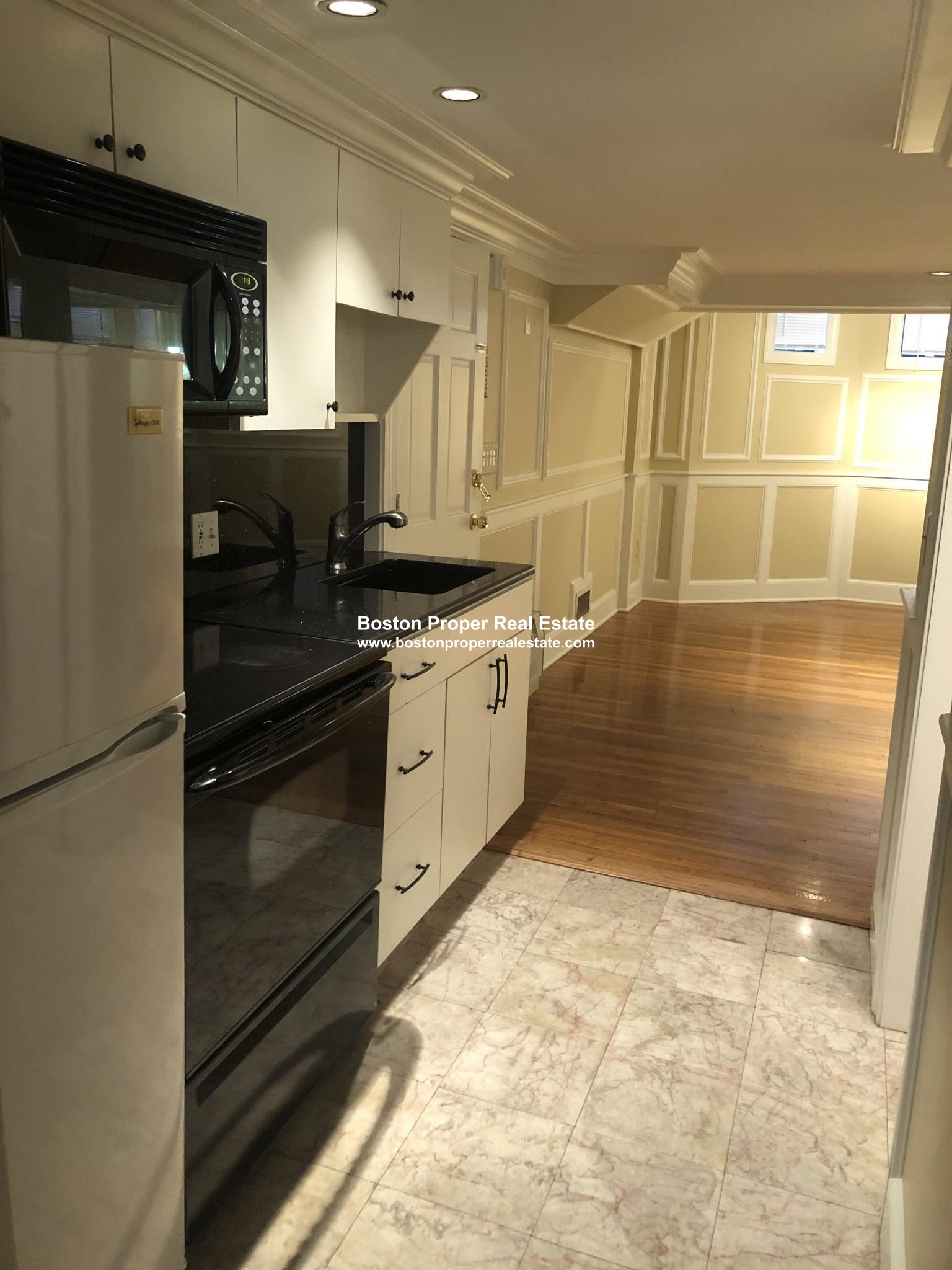 3 Gloucester St, Back Bay