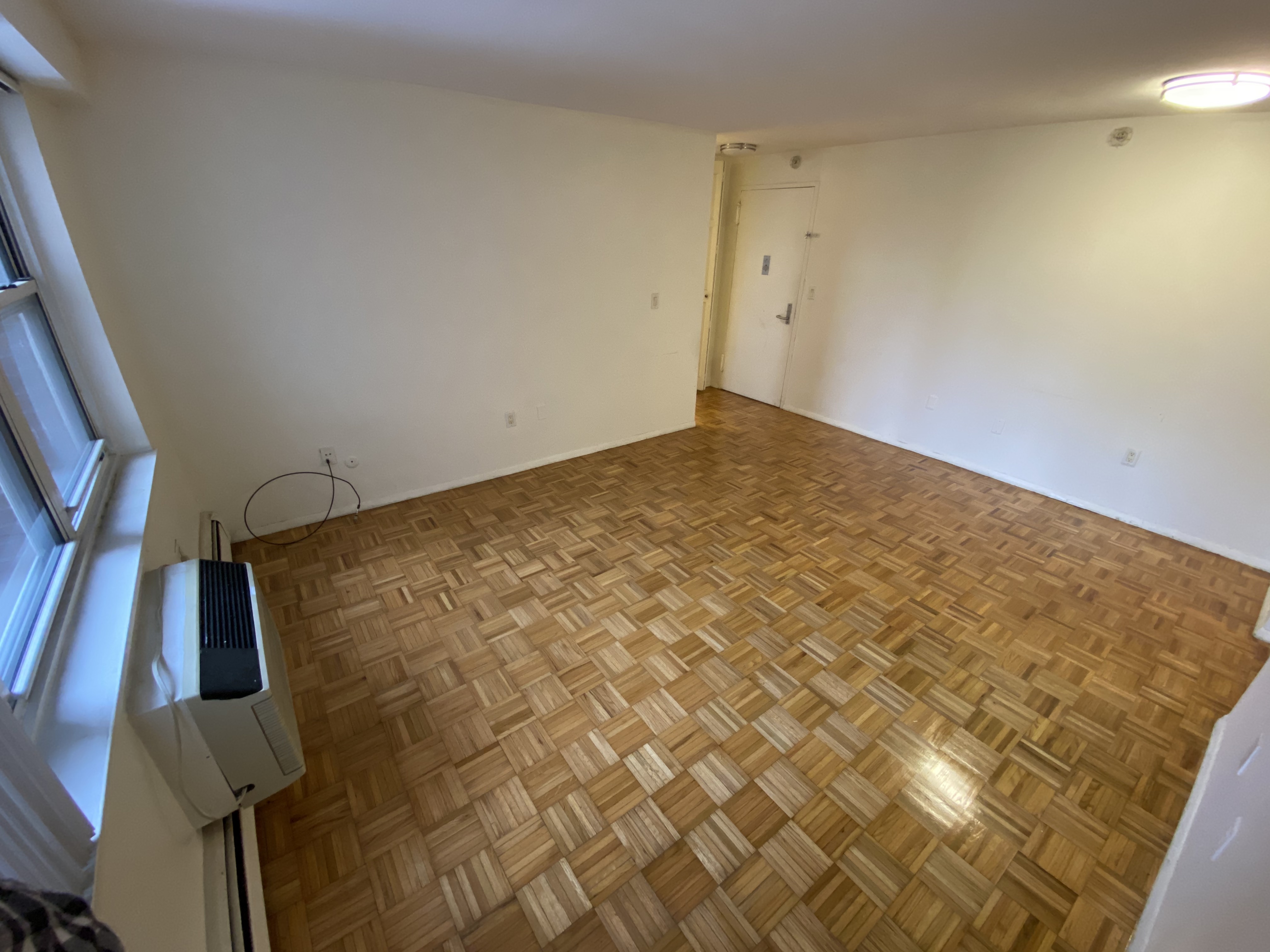 175 Freeman St, Longwood