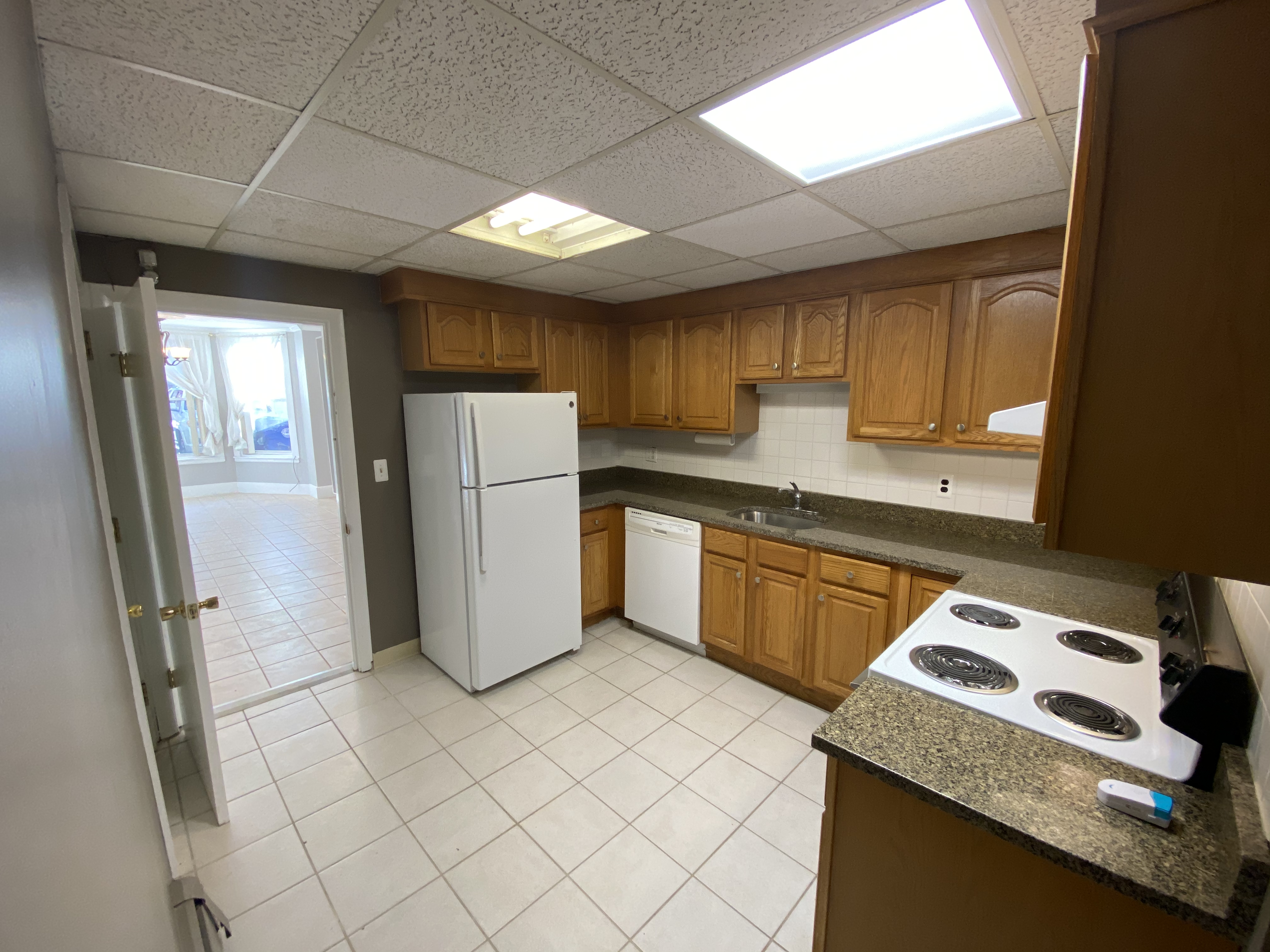 1753 Beacon St, Washington Square