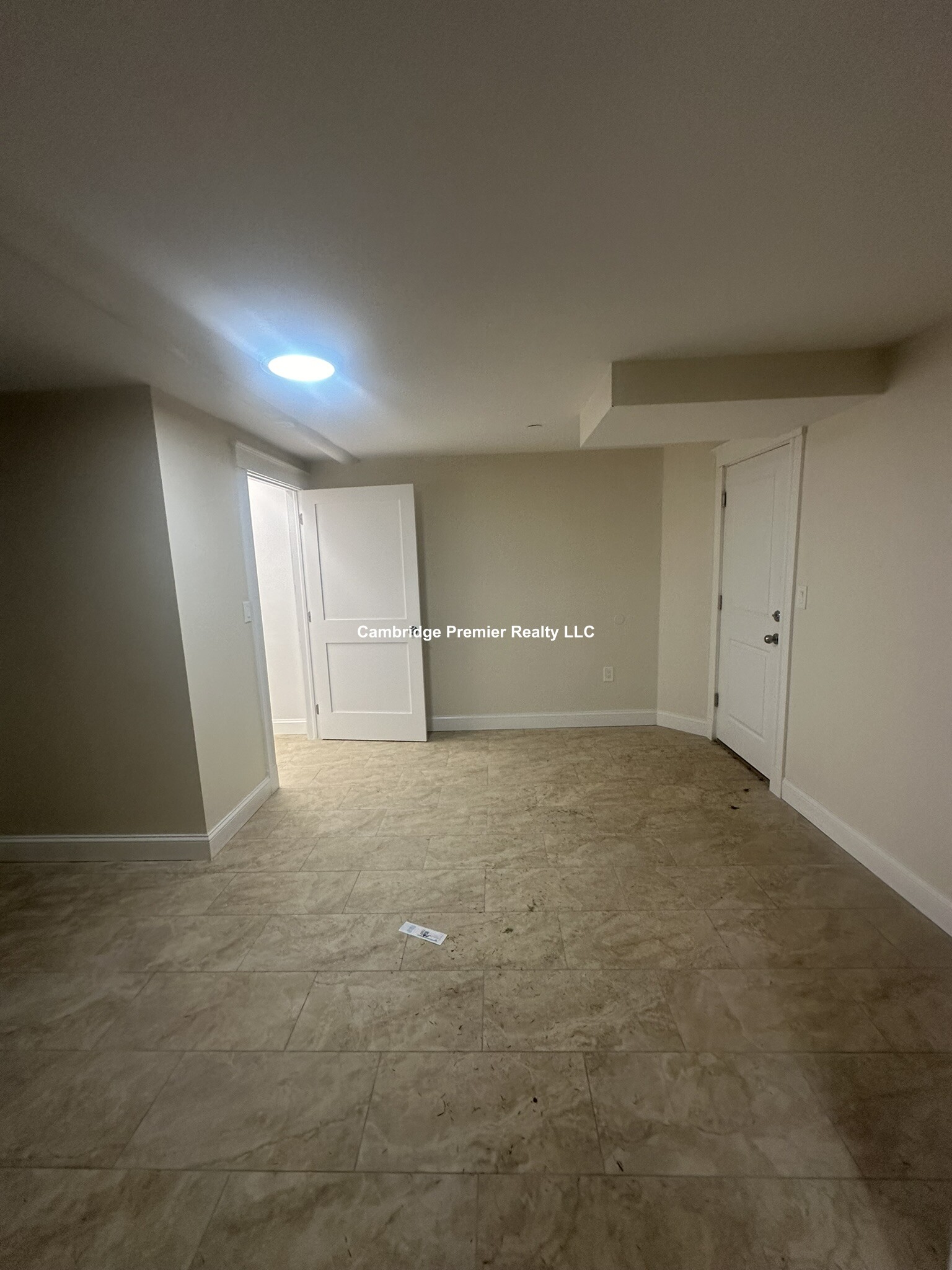 3 Linnaean St, Neighborhood Nine