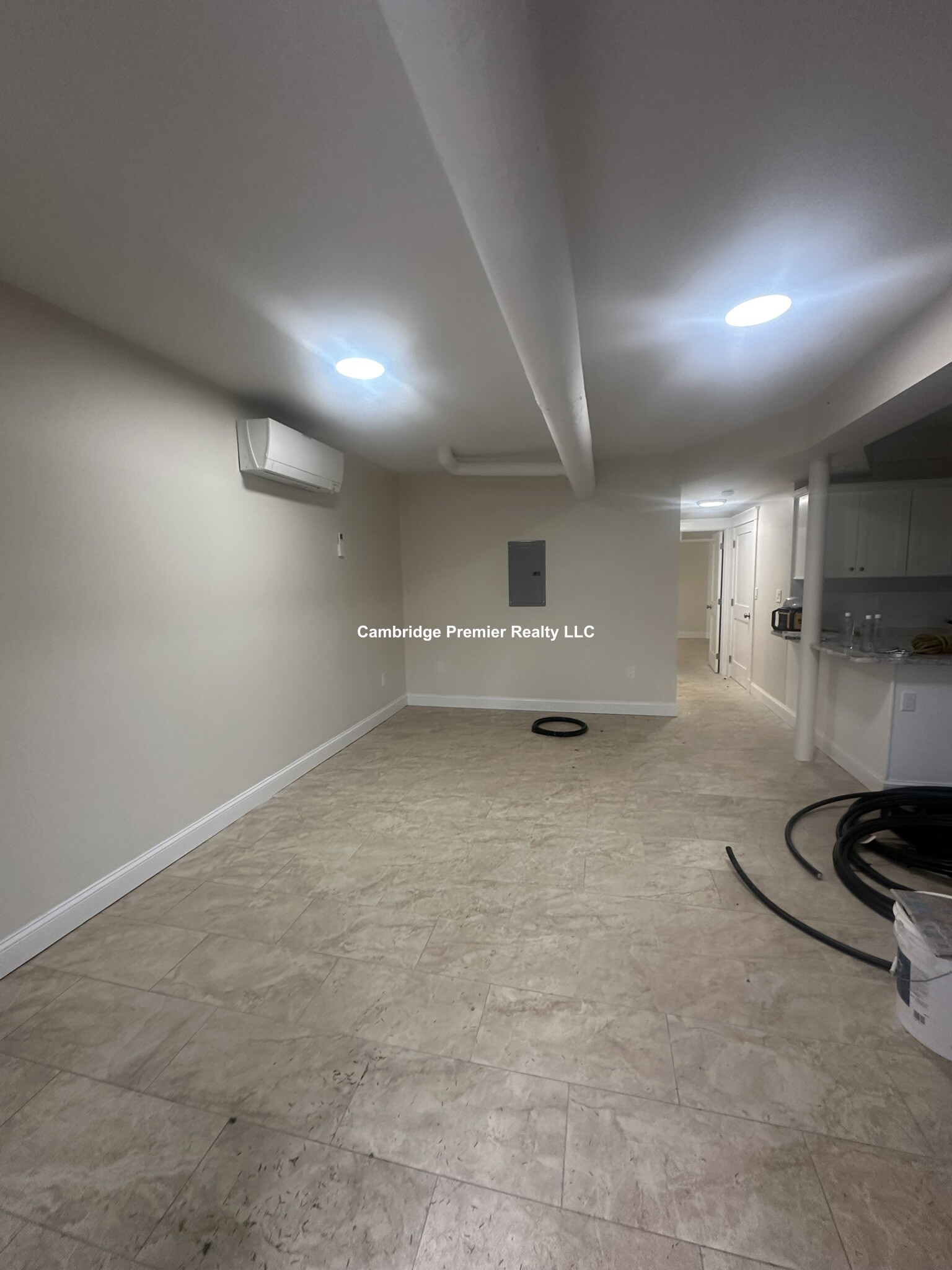 3 Linnaean St, Neighborhood Nine