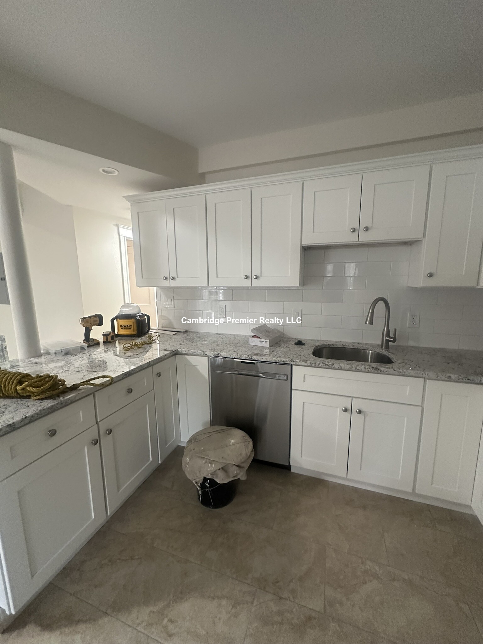 3 Linnaean St, Neighborhood Nine