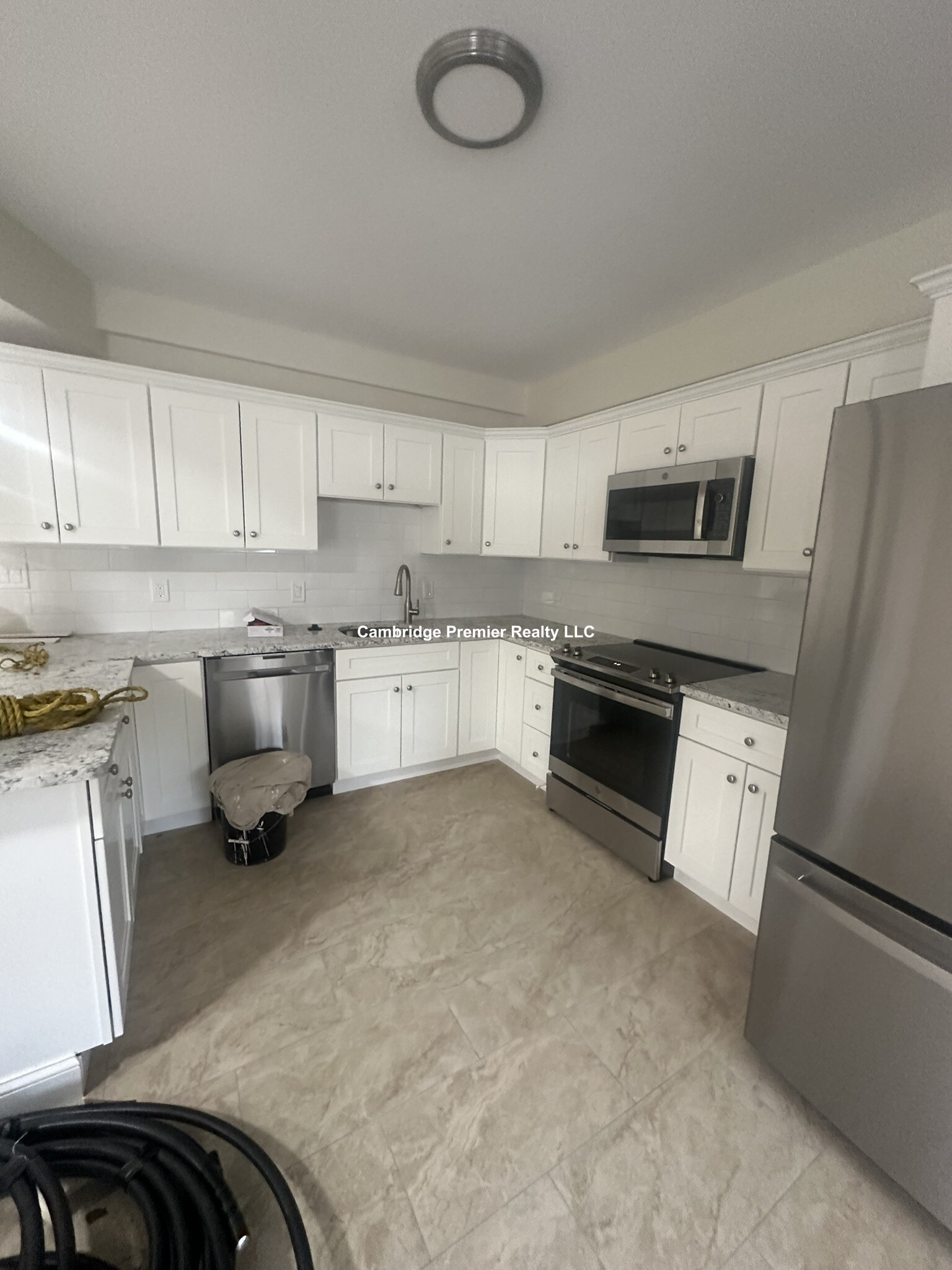 3 Linnaean St, Neighborhood Nine