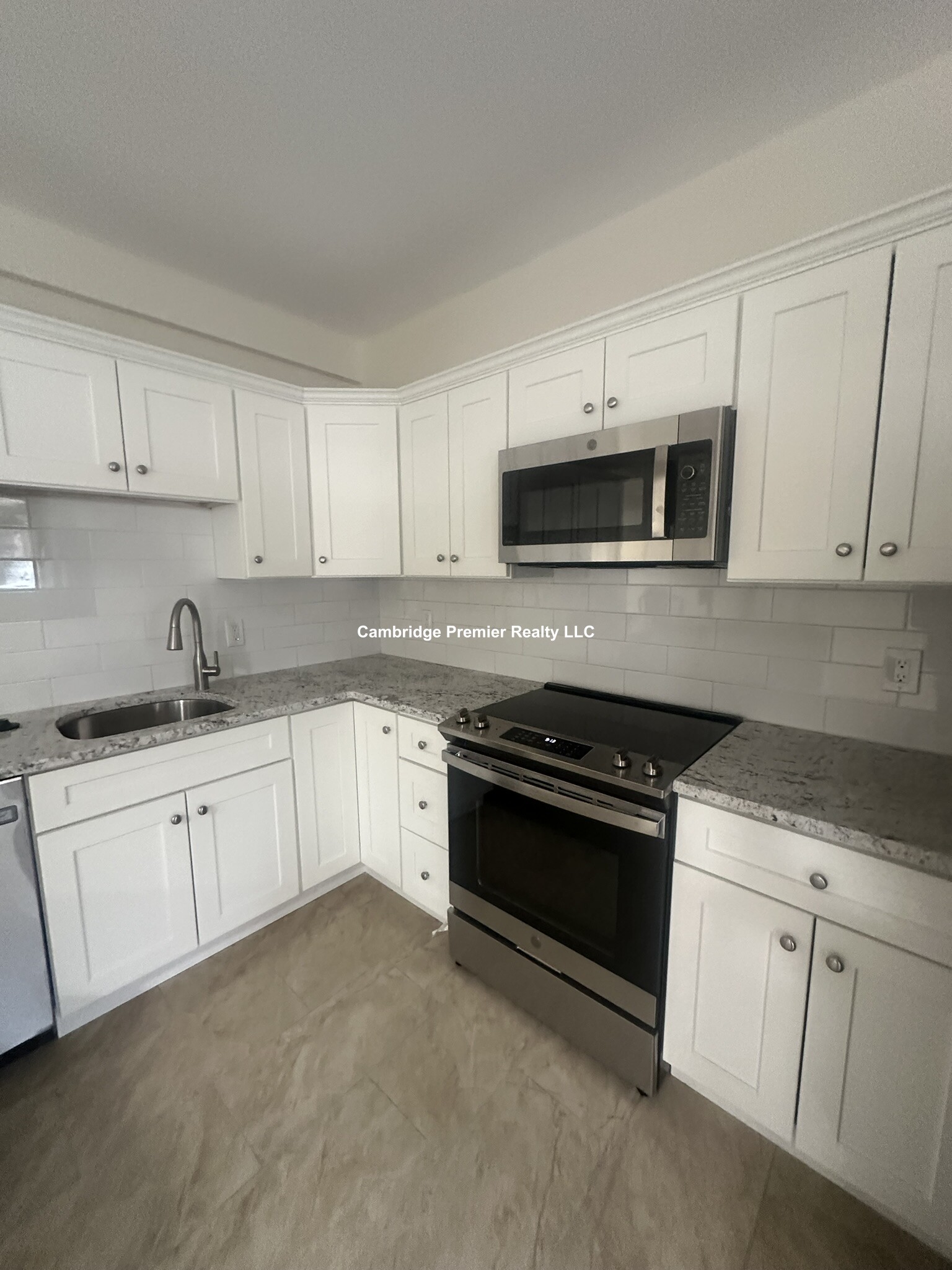 3 Linnaean St, Neighborhood Nine