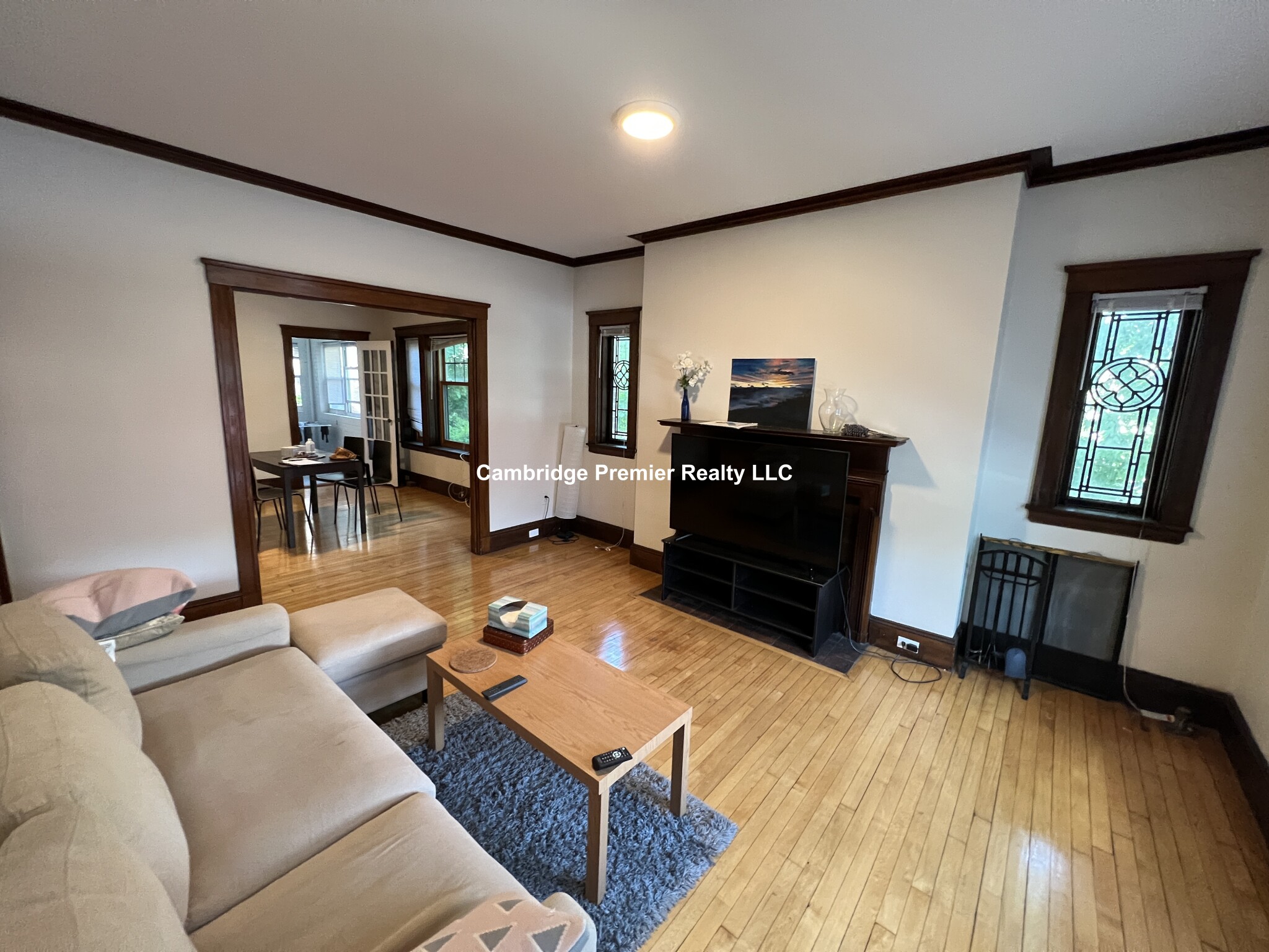 3 Linnaean St, Neighborhood Nine