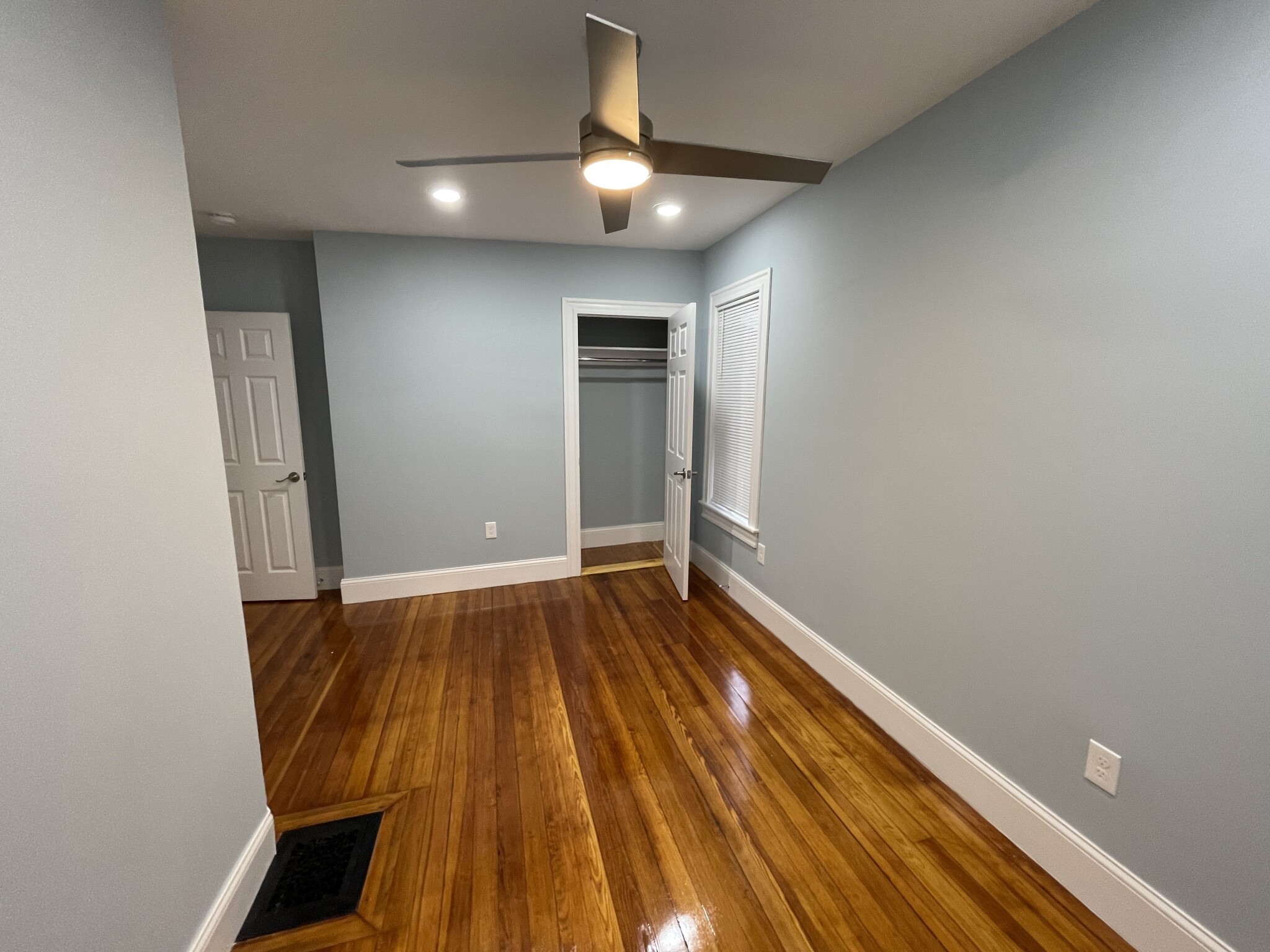 3 Mossland St, Porter Square