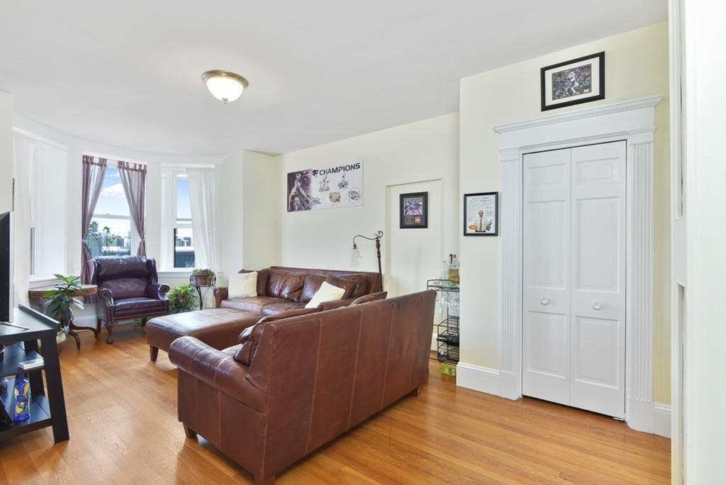 8 Garrison, Back Bay