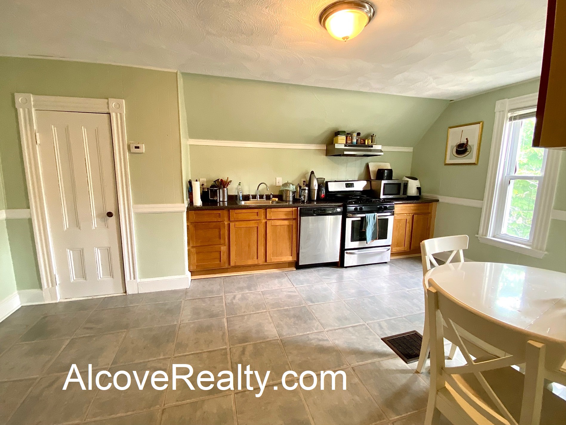 68 Richdale Ave, Neighborhood Nine