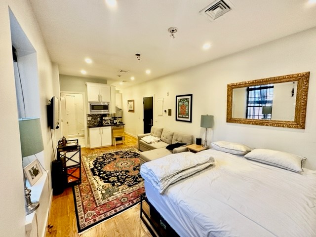 24 Fleet St, North End