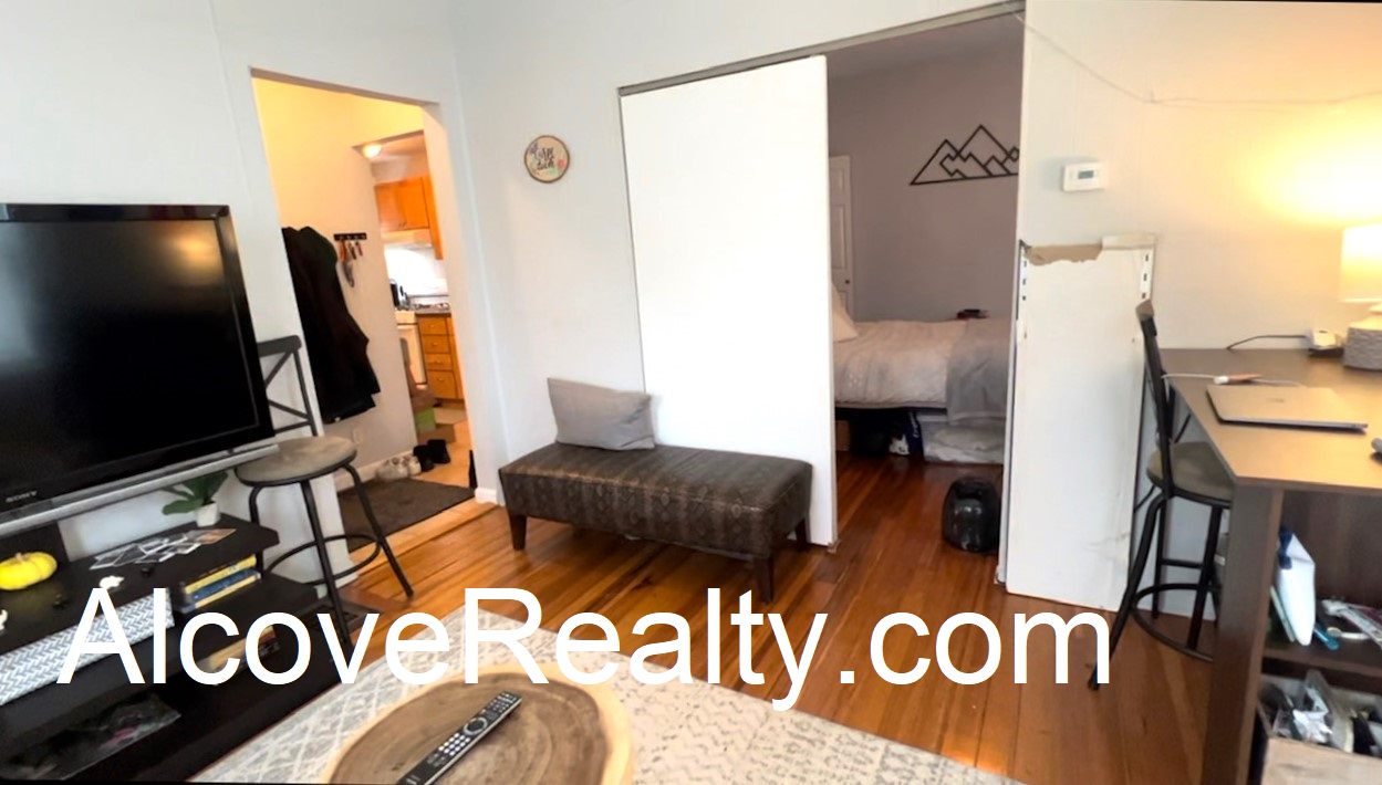 68 Raymond Ave, Teele Square