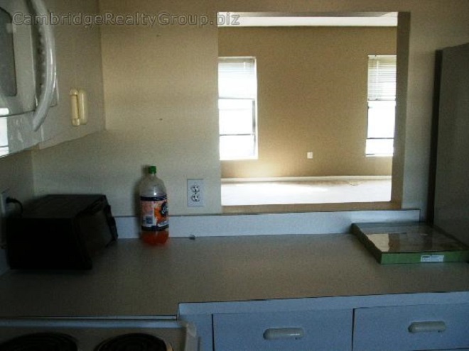 65 Riverside Ave, Glenwood