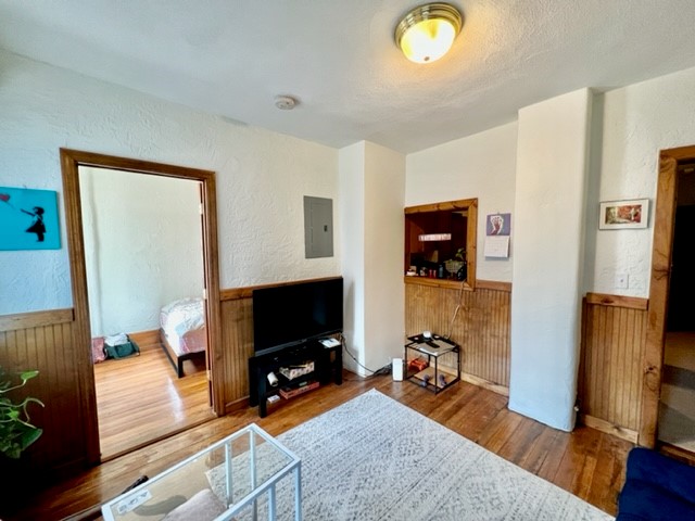 4 Garden Court St, North End