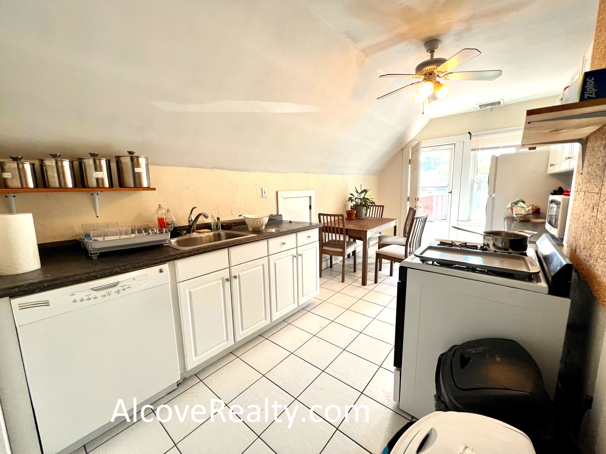 48 Raymond Ave, Teele Square