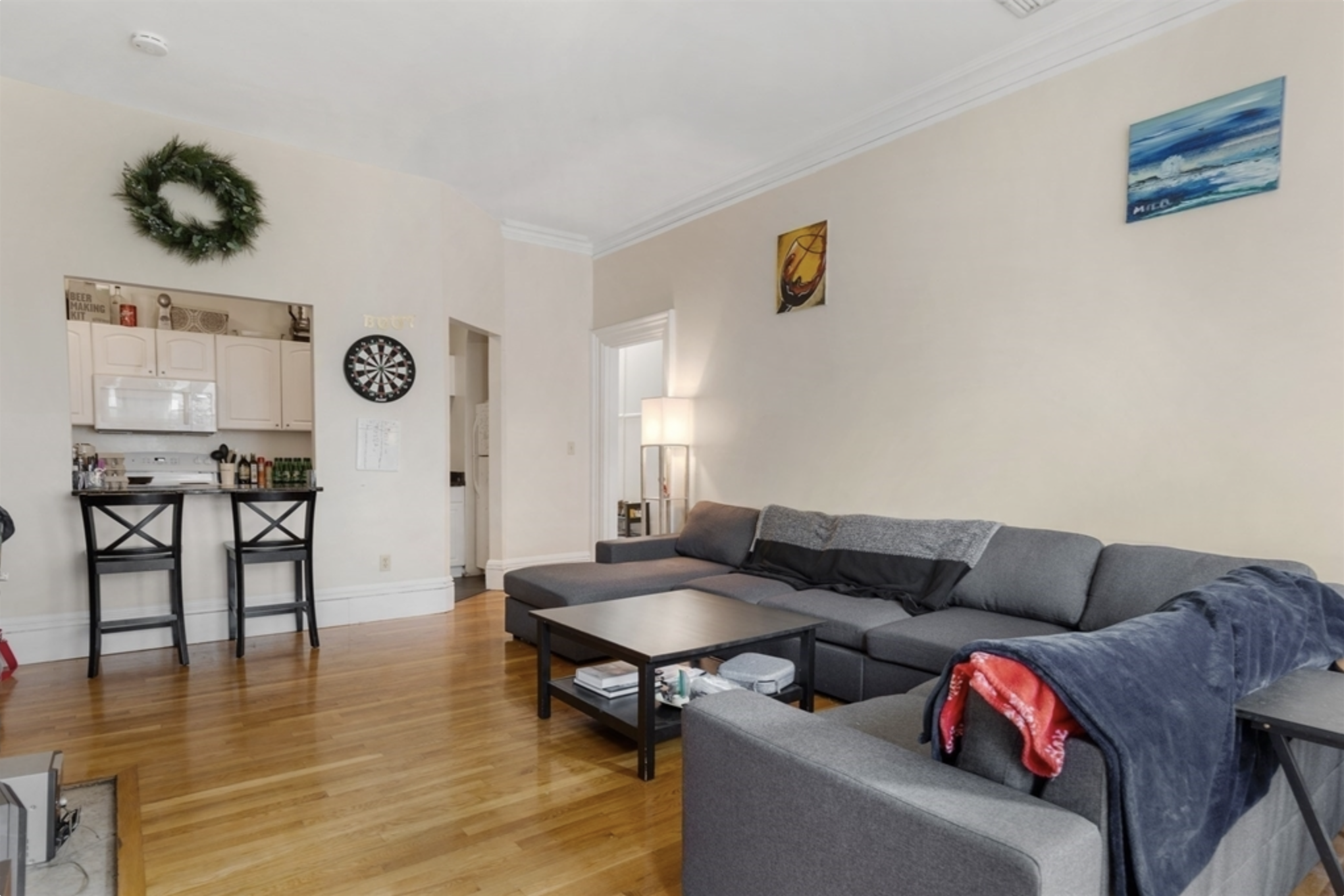 141 Newbury St, Back Bay