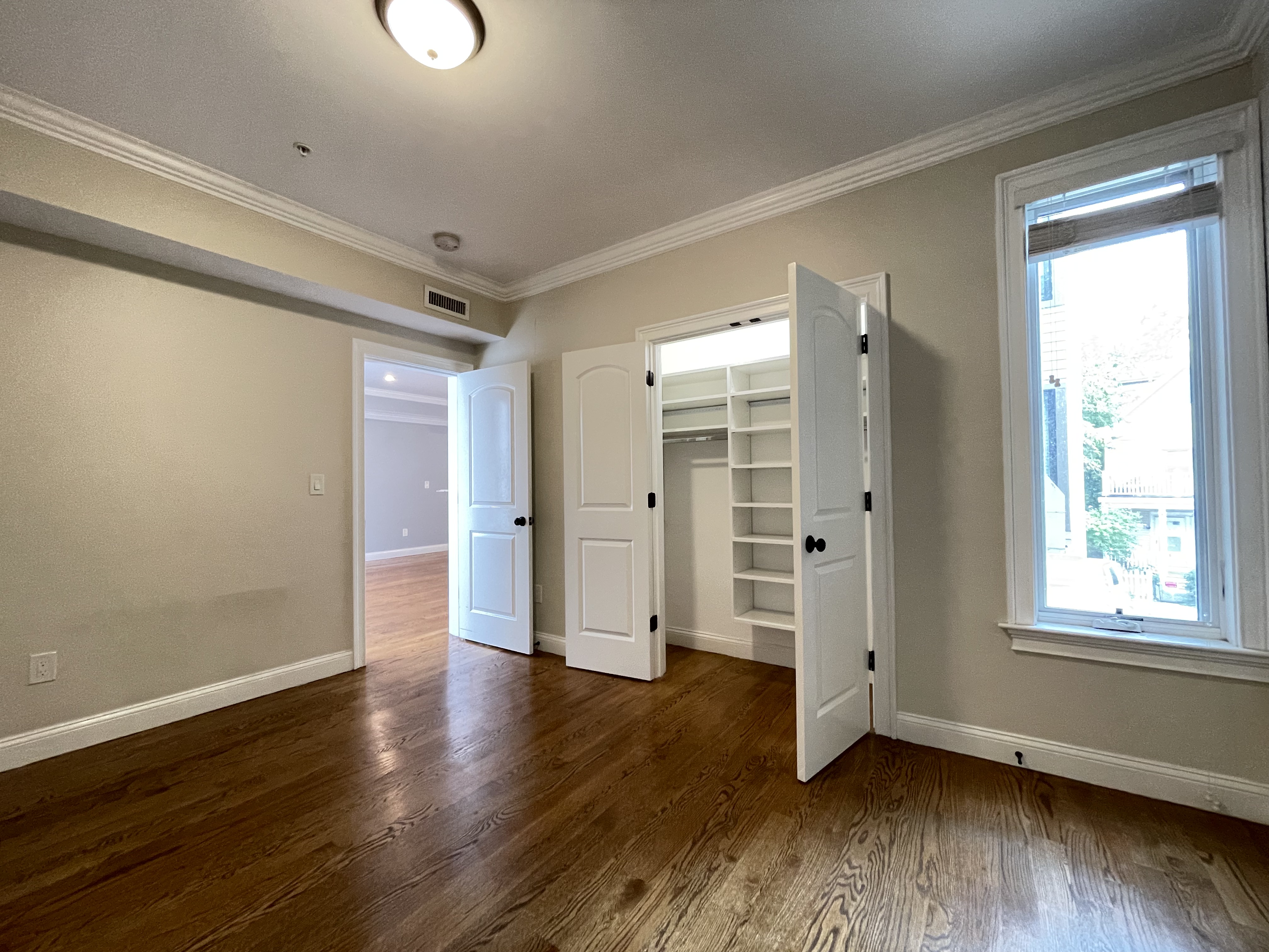 42 Hyde Park Ave, Jamaica Plain