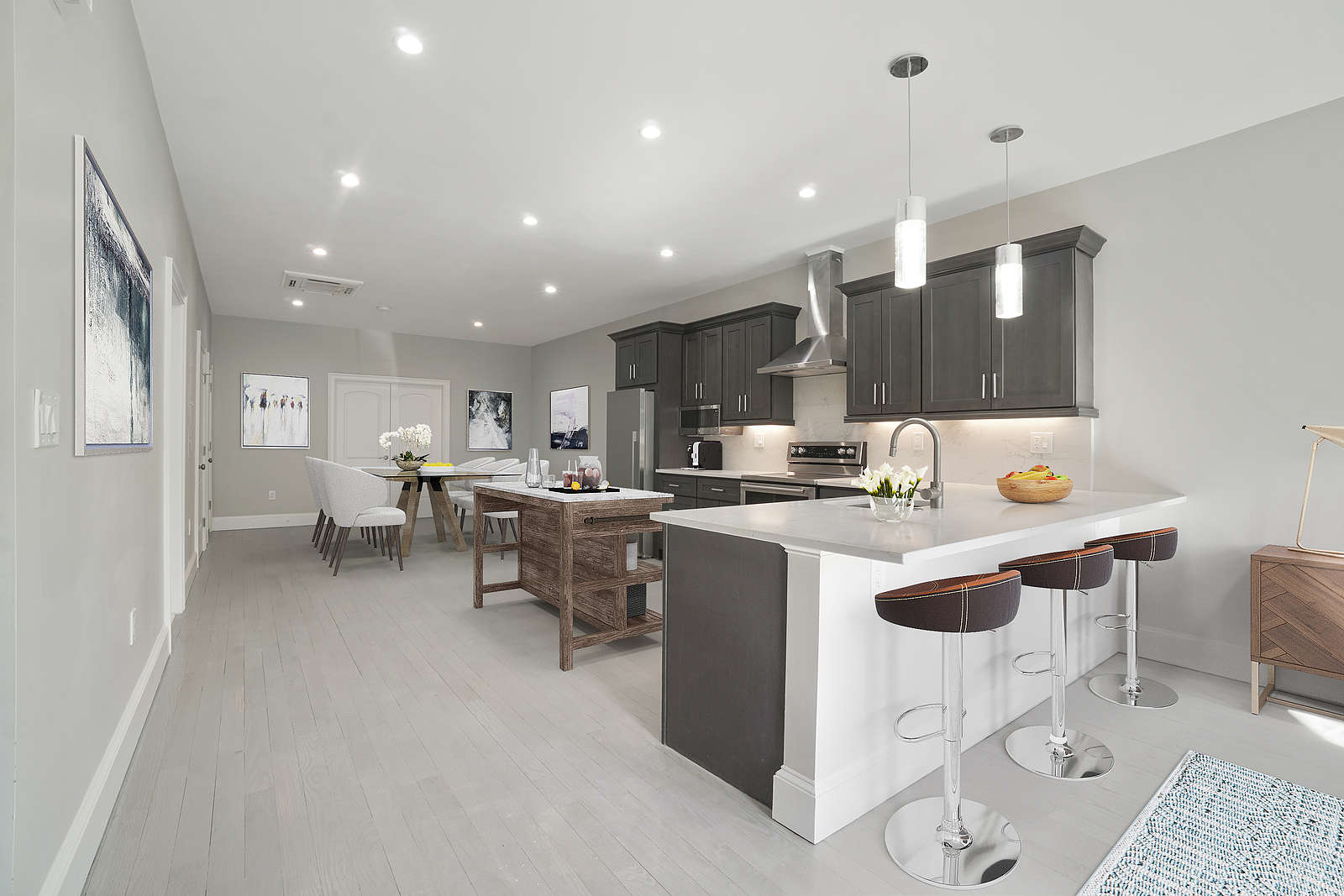 554 Massachusetts Ave, South End