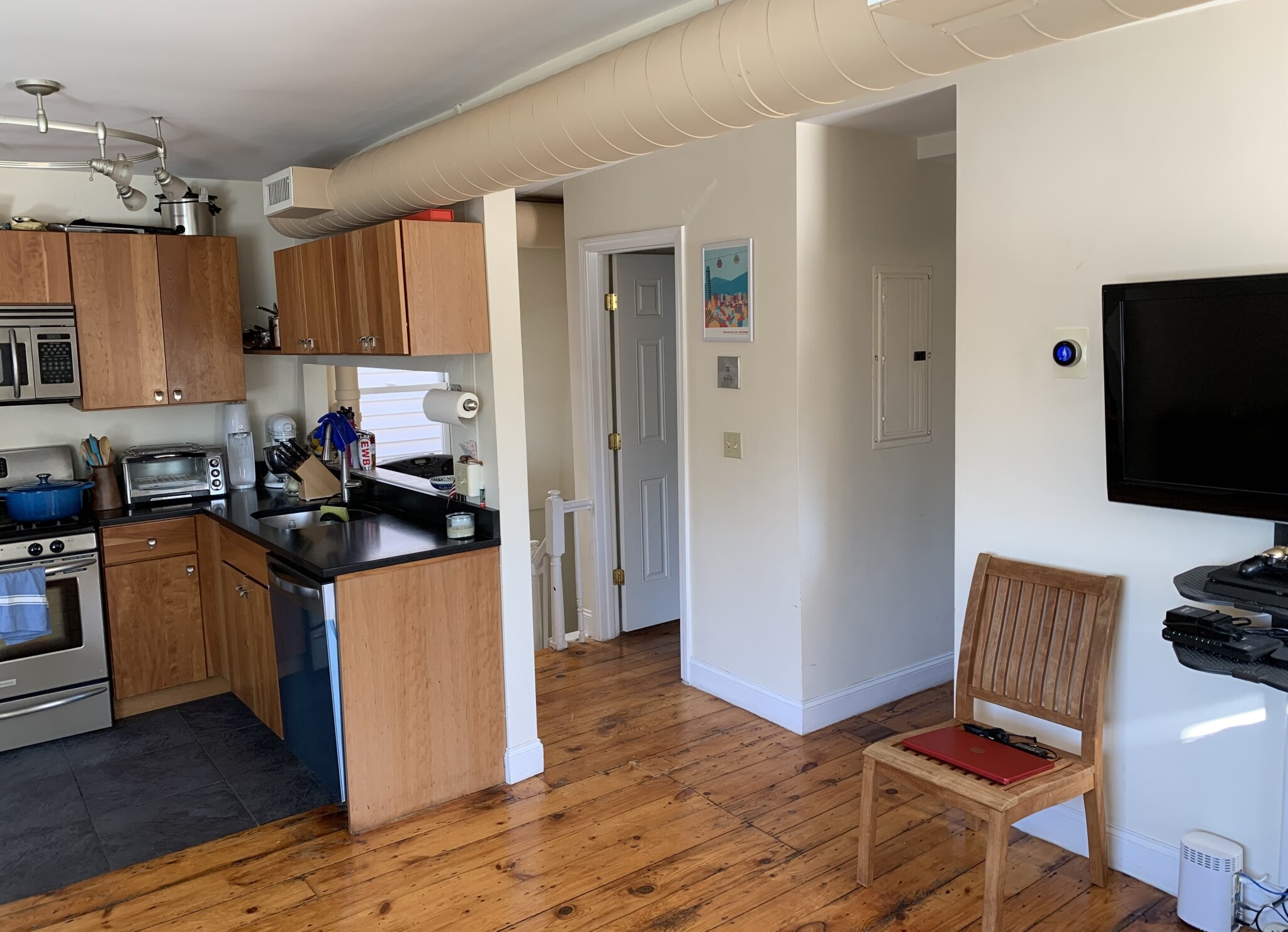 10 Cottage St, East Boston