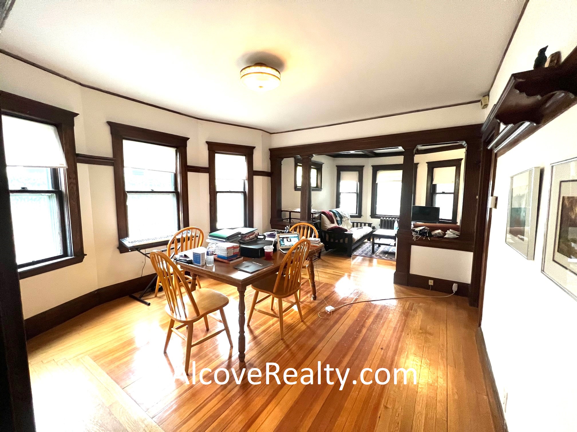 11 Leonard Ave, Teele Square