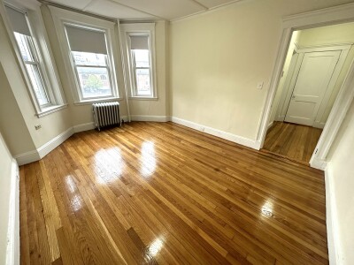 1179 Boylston St, Fenway