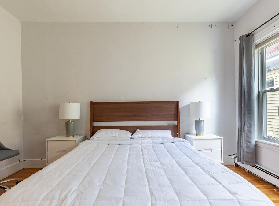 61 Hillside St, Fenway