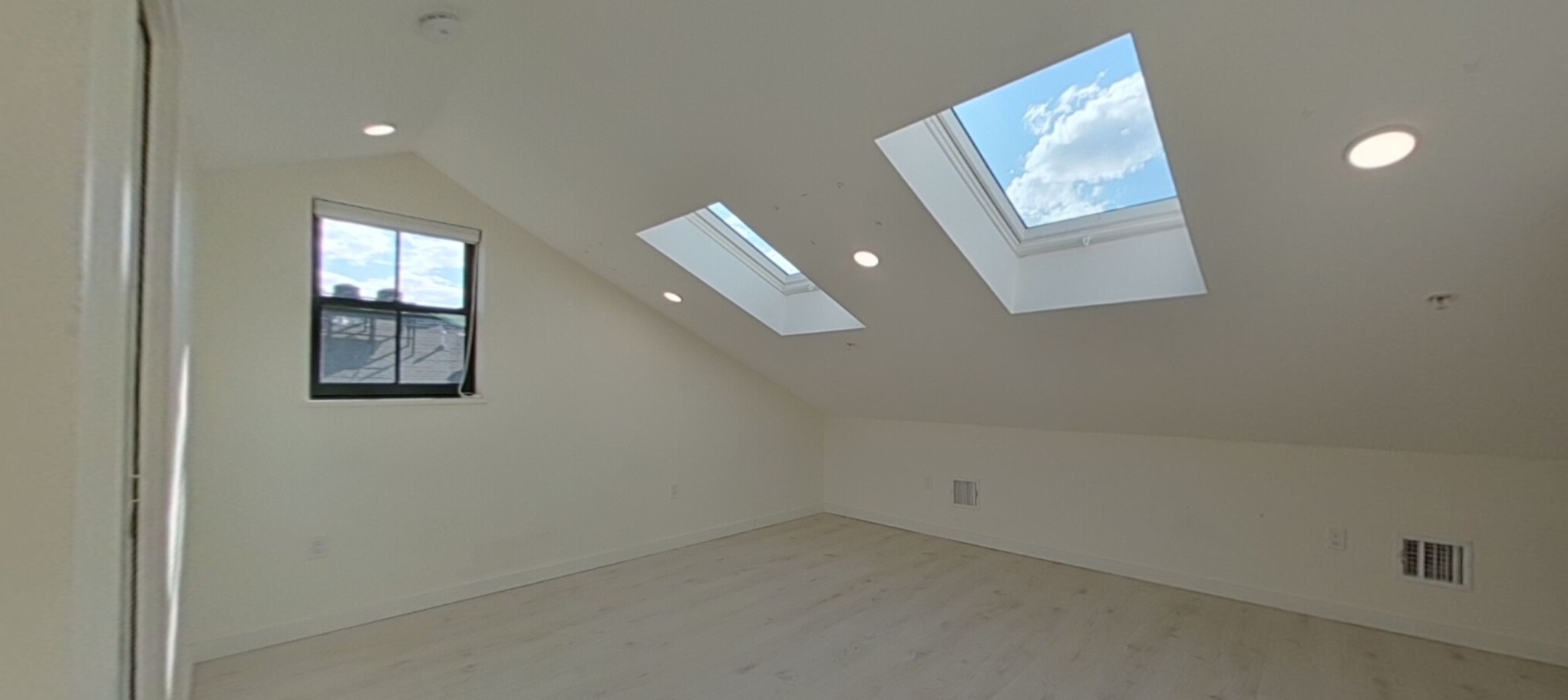 2 Worthington St, Mission Hill