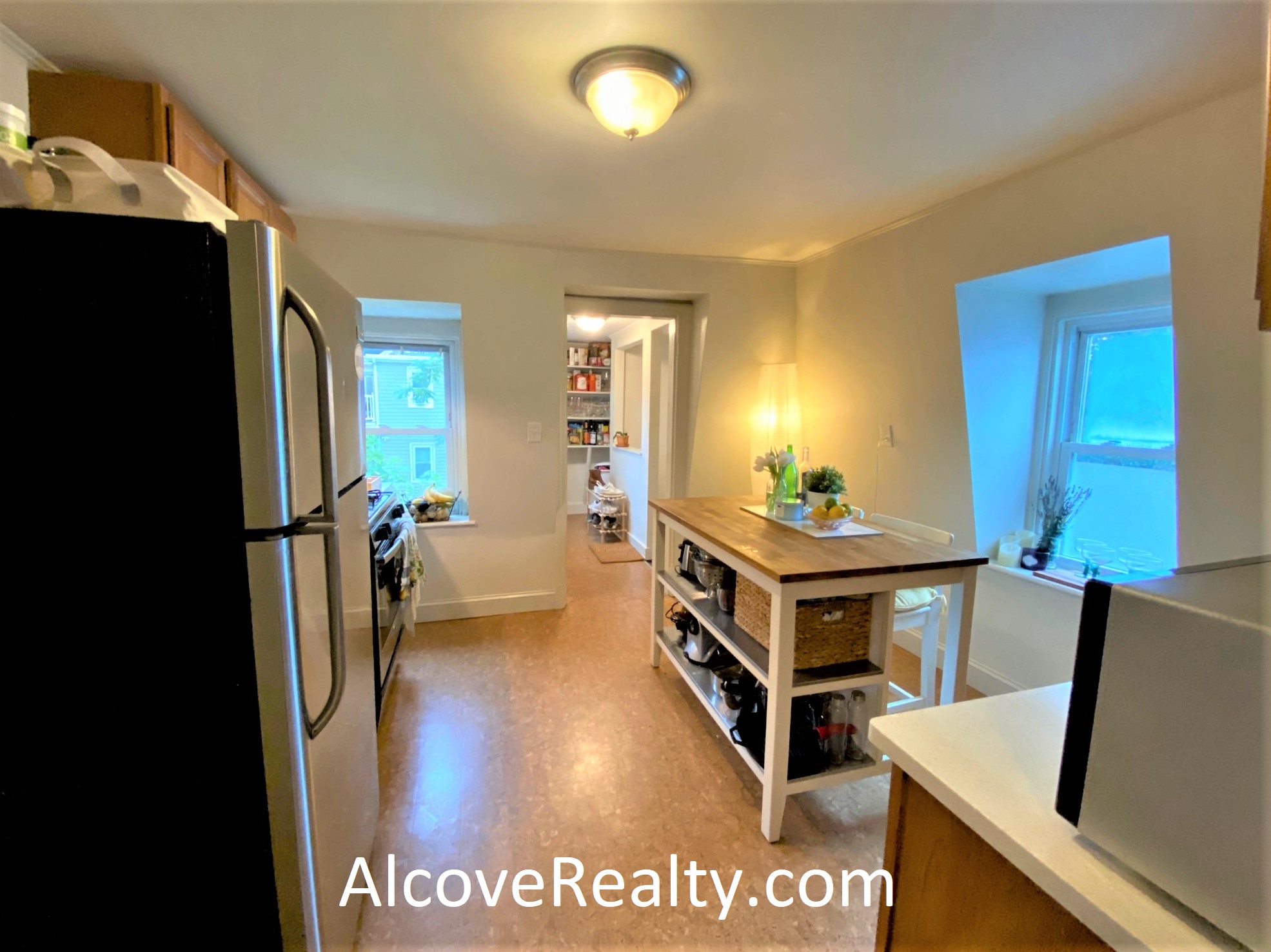 1 Mead St, Davis Square