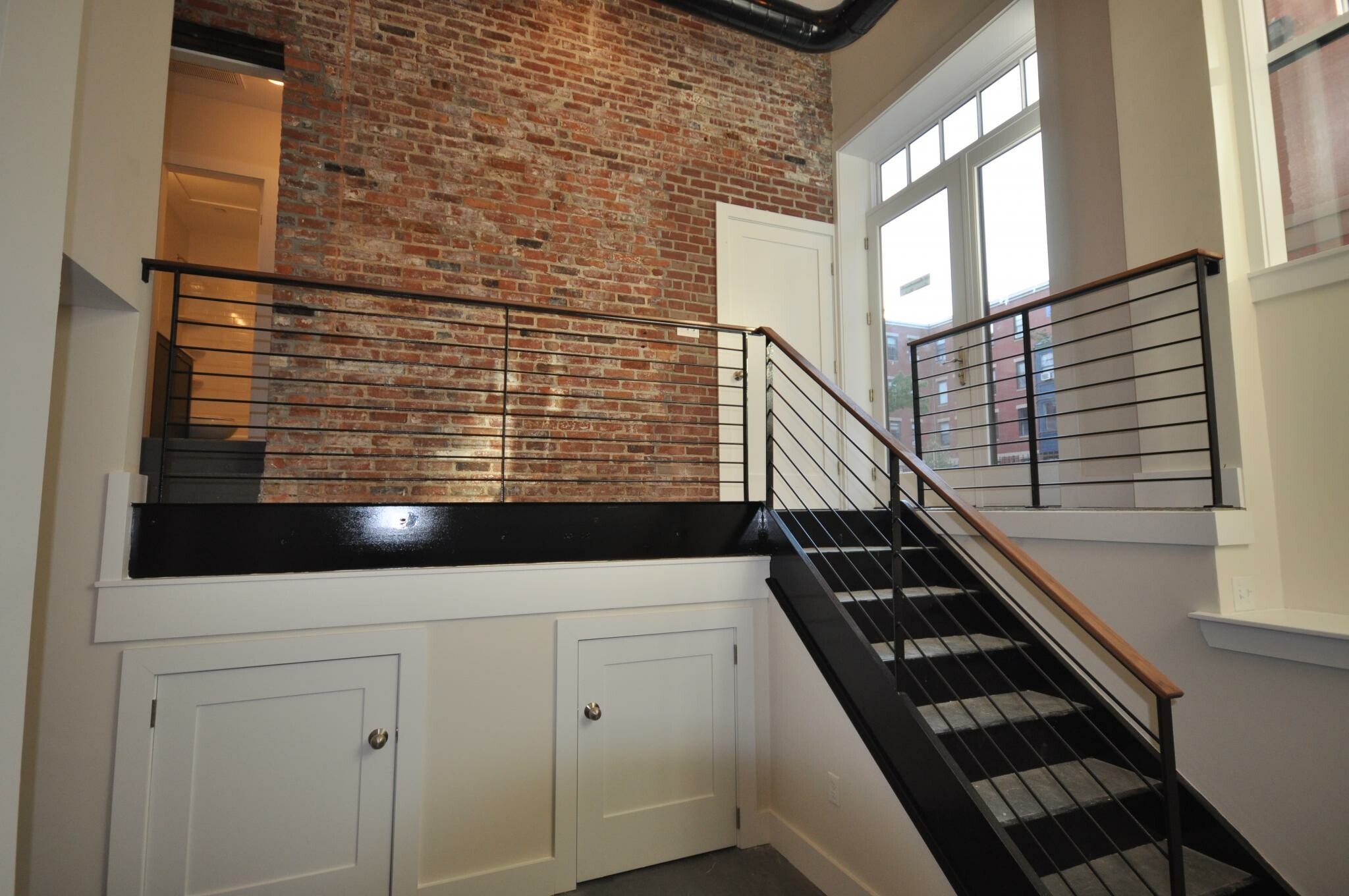 659 Massachusetts Ave, South End