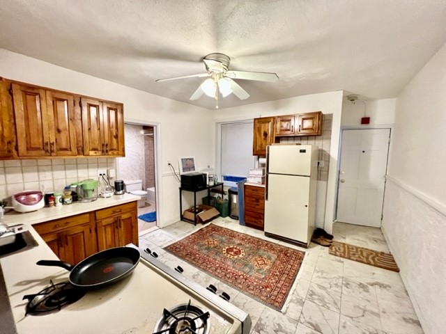 4 Garden Ct, North End