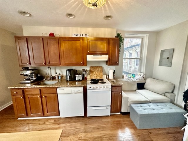 224 Hanover, North End