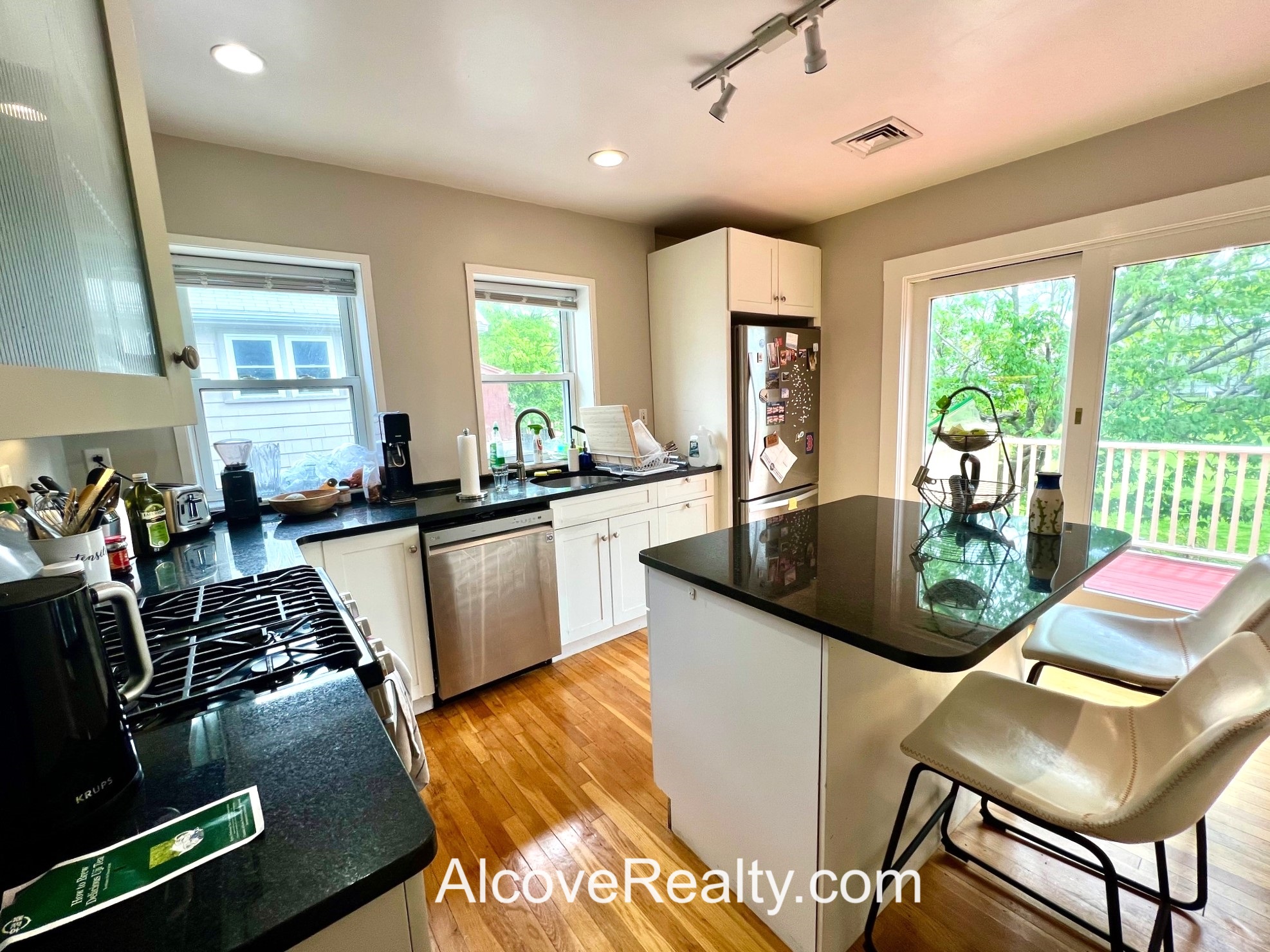 68 Endicott Ave, Teele Square