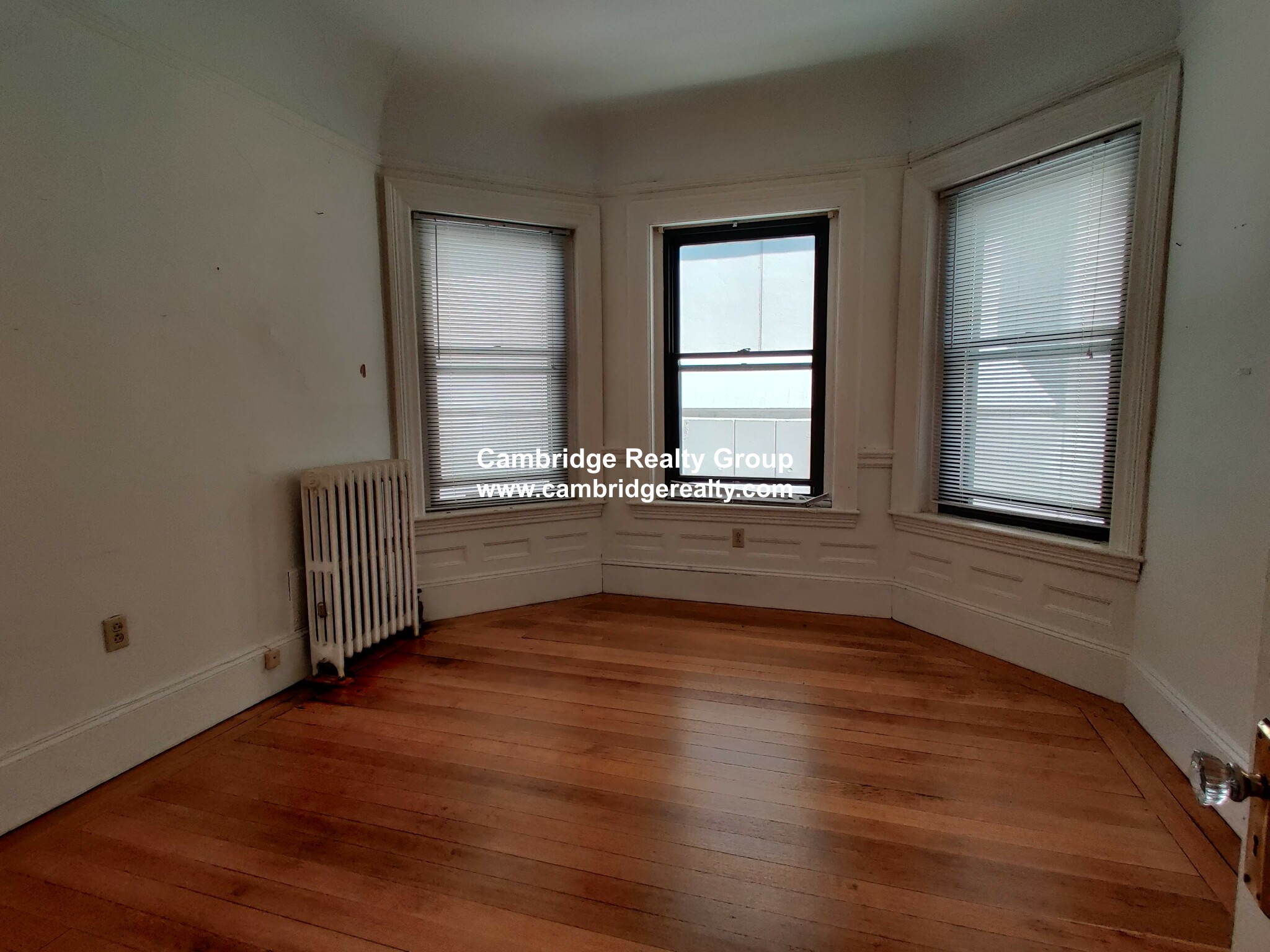 1039 Massachusetts Ave, Harvard Square