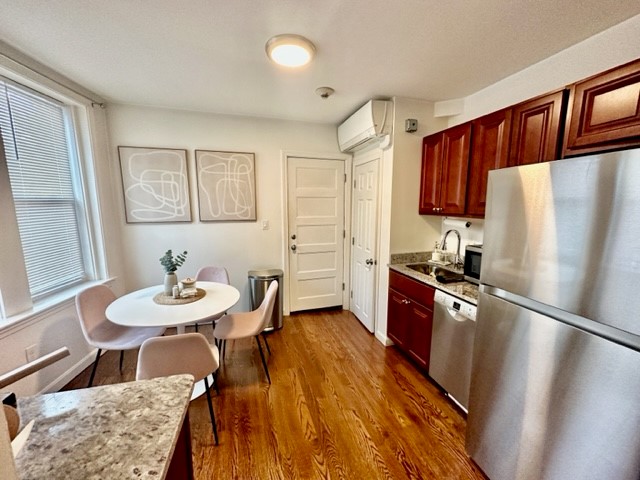 4 Garden Court St, North End