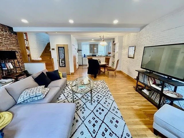 6 Prince St, North End