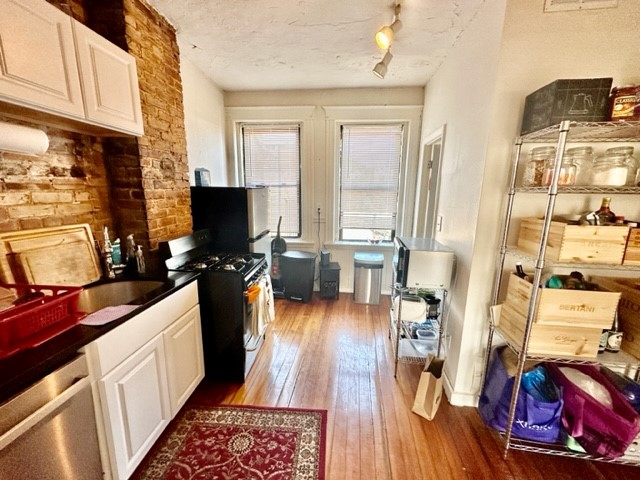 11 Charter St, North End