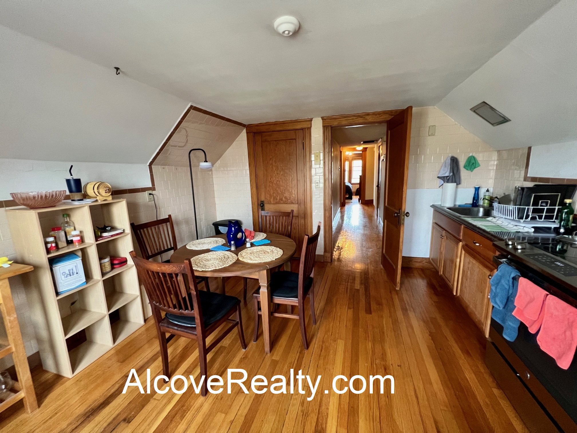 40 Alfred Rd, Arlington