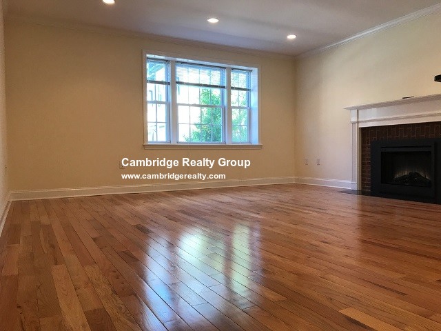 65 Langdon St, Harvard Square