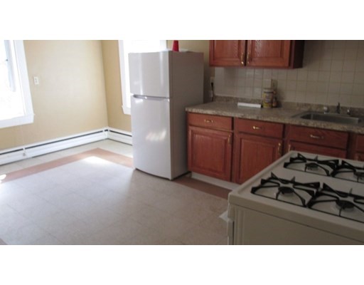 10 Leedsville St, Dorchester