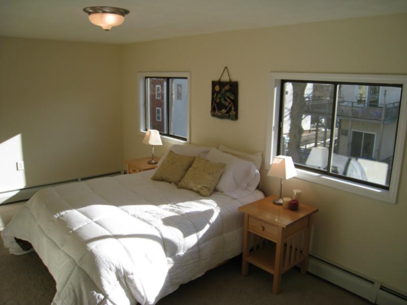 10 Evergreen Ave, Winter Hill