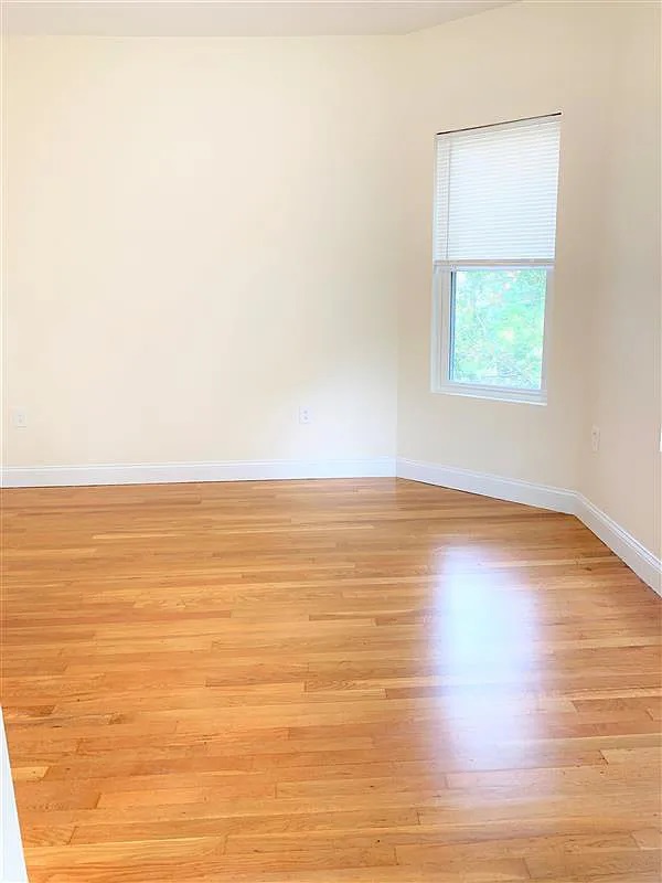 28 Cherry St, Porter Square