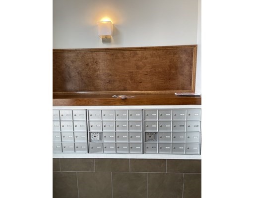 88 Kingston St, Downtown