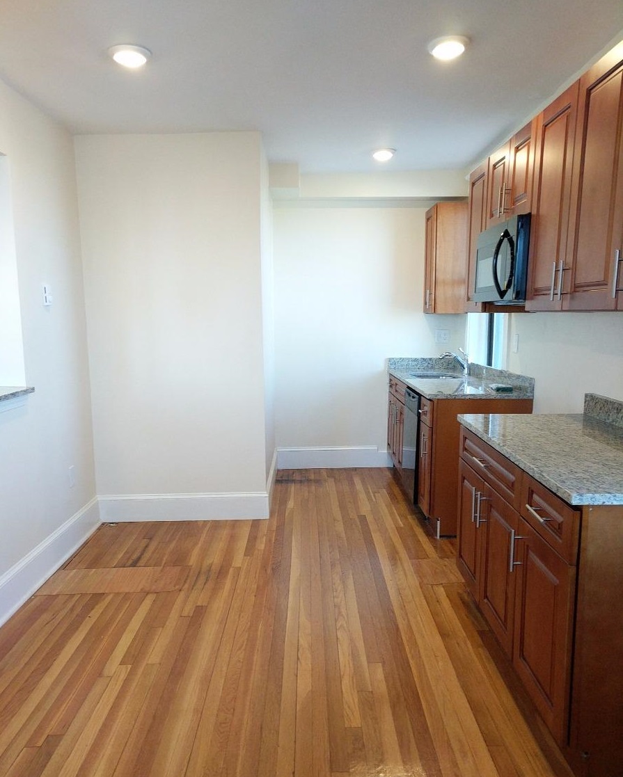 379 Broadway, Winter Hill