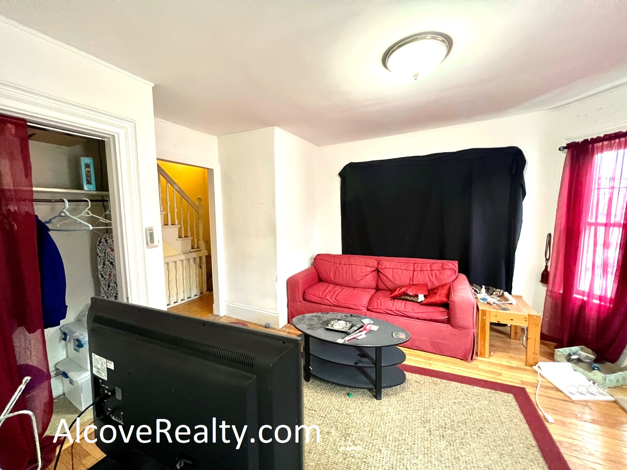 67 Willow Aveenue, Davis Square