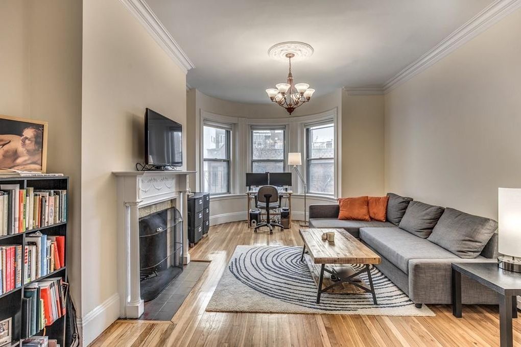 198 Saint Botolph St, Back Bay