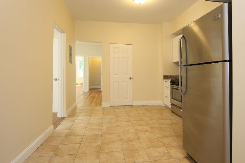 114 Everett St, East Boston