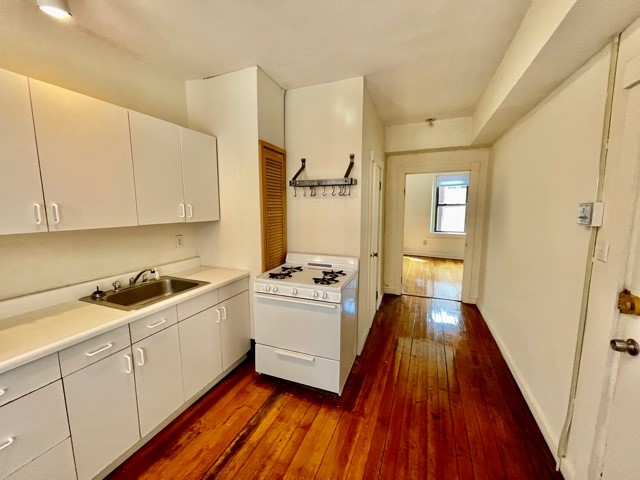 13 Charter St, North End