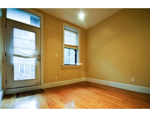 9 Cortes St, Back Bay