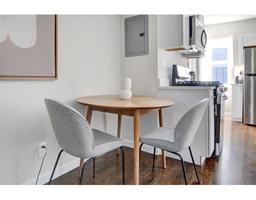 241 E St, South Boston