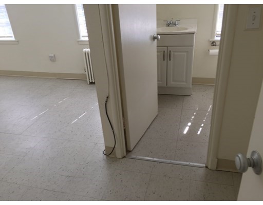 38 Oak St, Chinatown