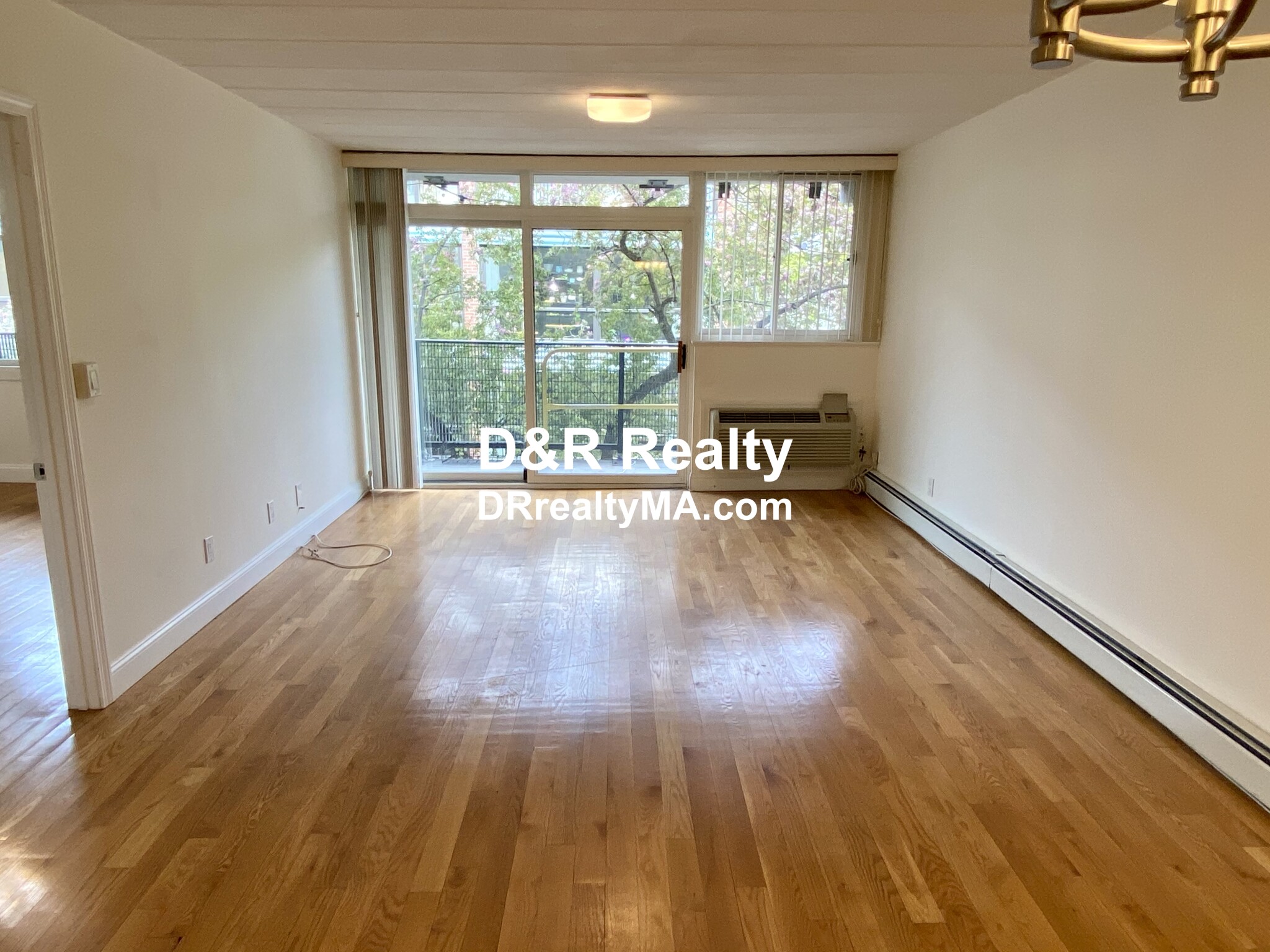 345 Harvard St, Harvard Square